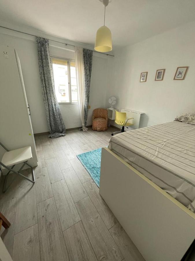 Malvarrosa Beach Familiar Valence Extérieur photo